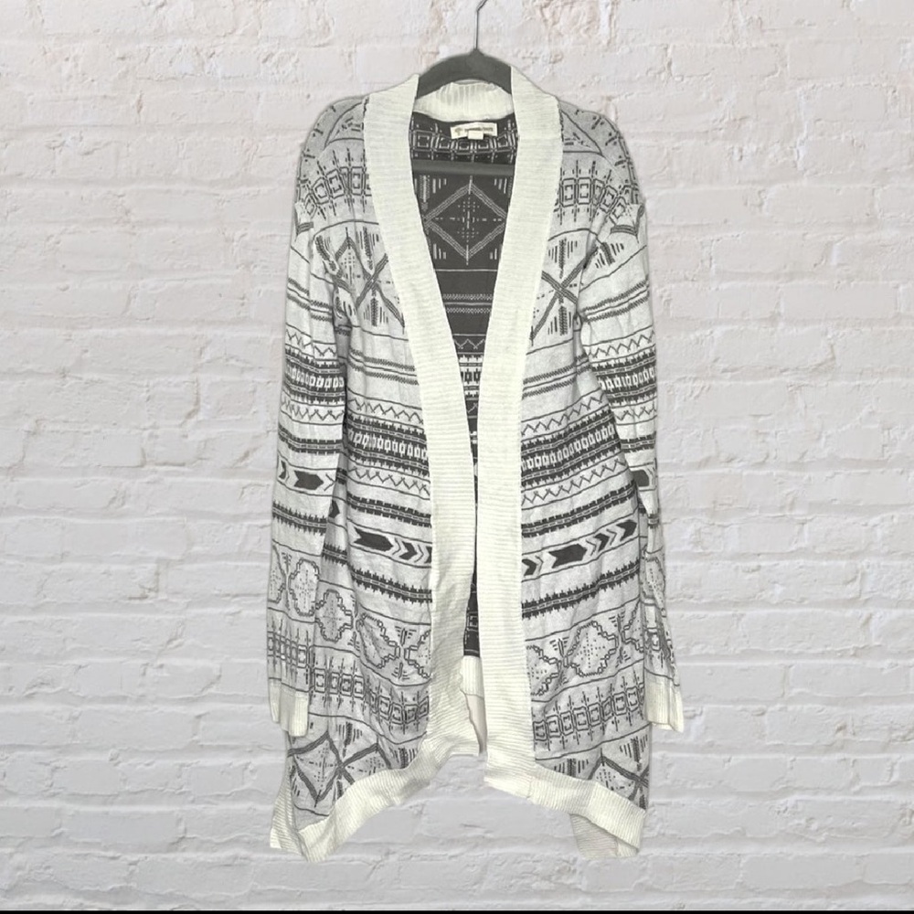 Tucker + Tate Knit Patterned Cardigan